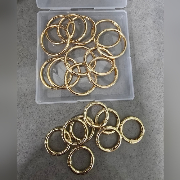 Other - Gold Carabiner O Ring Clips​​